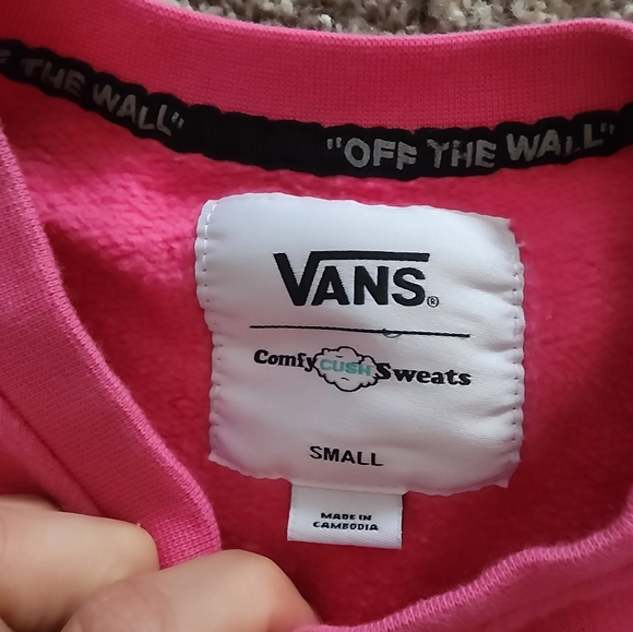 VANS Comfy Cush Sweats Crewneck Sweatshirt Hot Pink Size Small - Picture 3 of 3